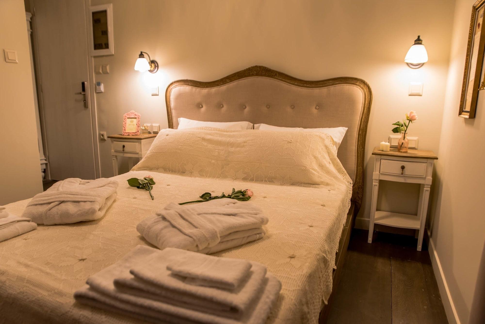 Kyria Boutique House Aparthotel เอเธนส์ ภายนอก รูปภาพ