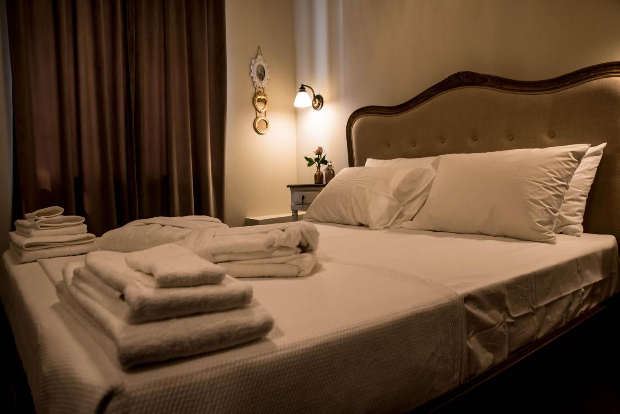Kyria Boutique House Aparthotel เอเธนส์ ภายนอก รูปภาพ